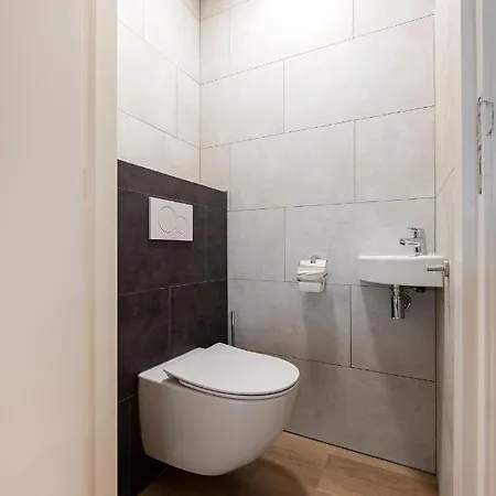 Tatil Evi 95, 2 King Size Bedden - Airco - Gelegen Aan De Kampina - Recreational Only