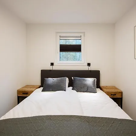 95, 2 King Size Bedden - Airco - Gelegen Aan De Kampina - Recreational Only Oisterwijk