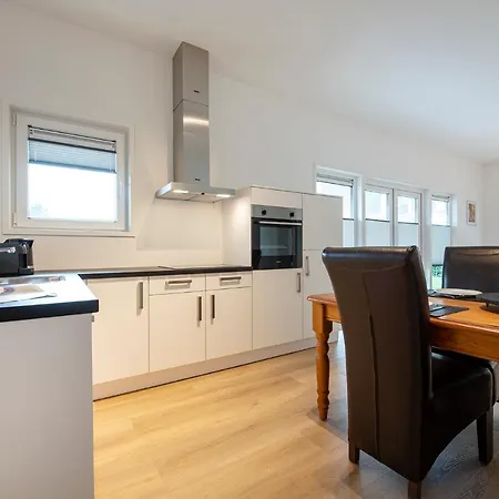 95, 2 King Size Bedden - Airco - Gelegen Aan De Kampina - Recreational Only Feriehus *