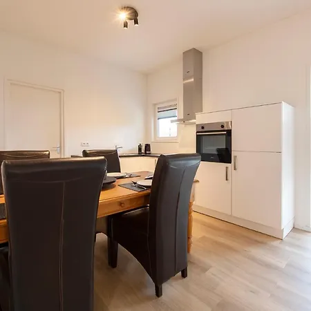 95, 2 King Size Bedden - Airco - Gelegen Aan De Kampina - Recreational Only * Oisterwijk