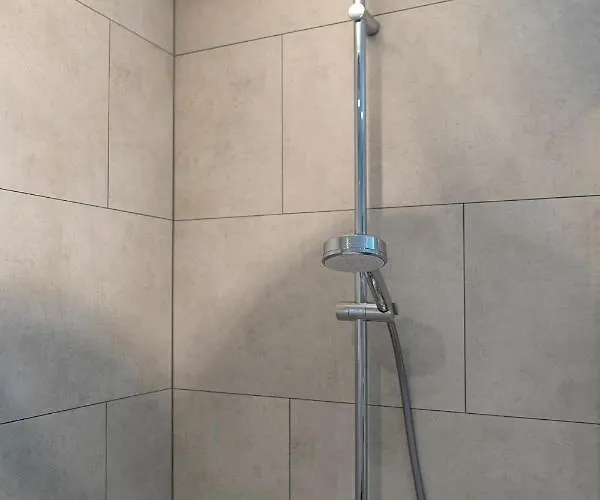 95, 2 King Size Bedden - Airco - Gelegen Aan De Kampina - Recreational Only