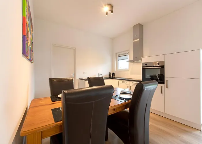 95, 2 King Size Bedden - Airco - Gelegen Aan De Kampina - Recreational Only *